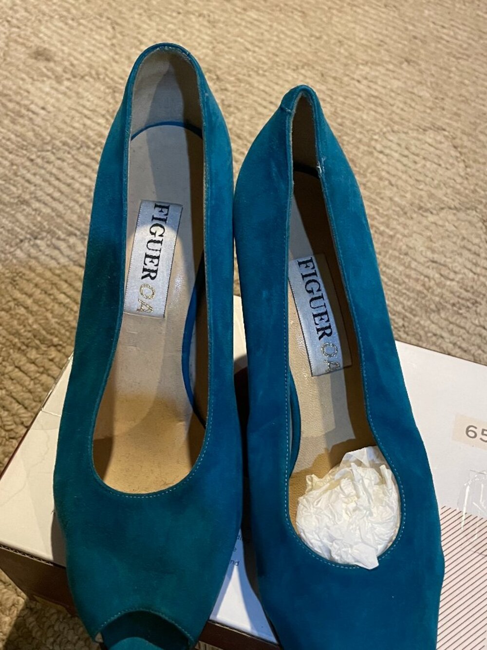 FIGUEROA Suede Heeled Pumps